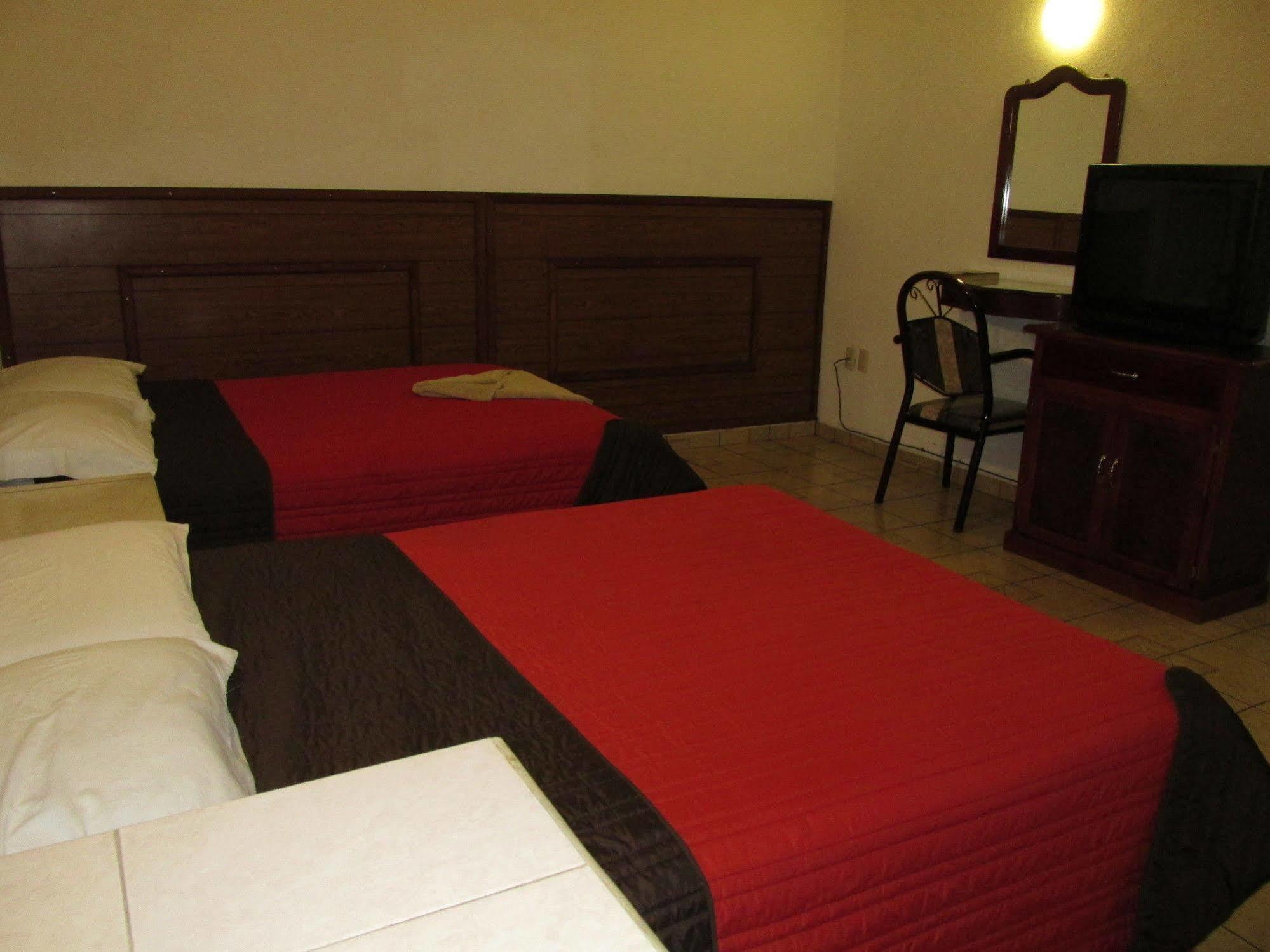 Hotel Albatros Manzanillo Exterior photo