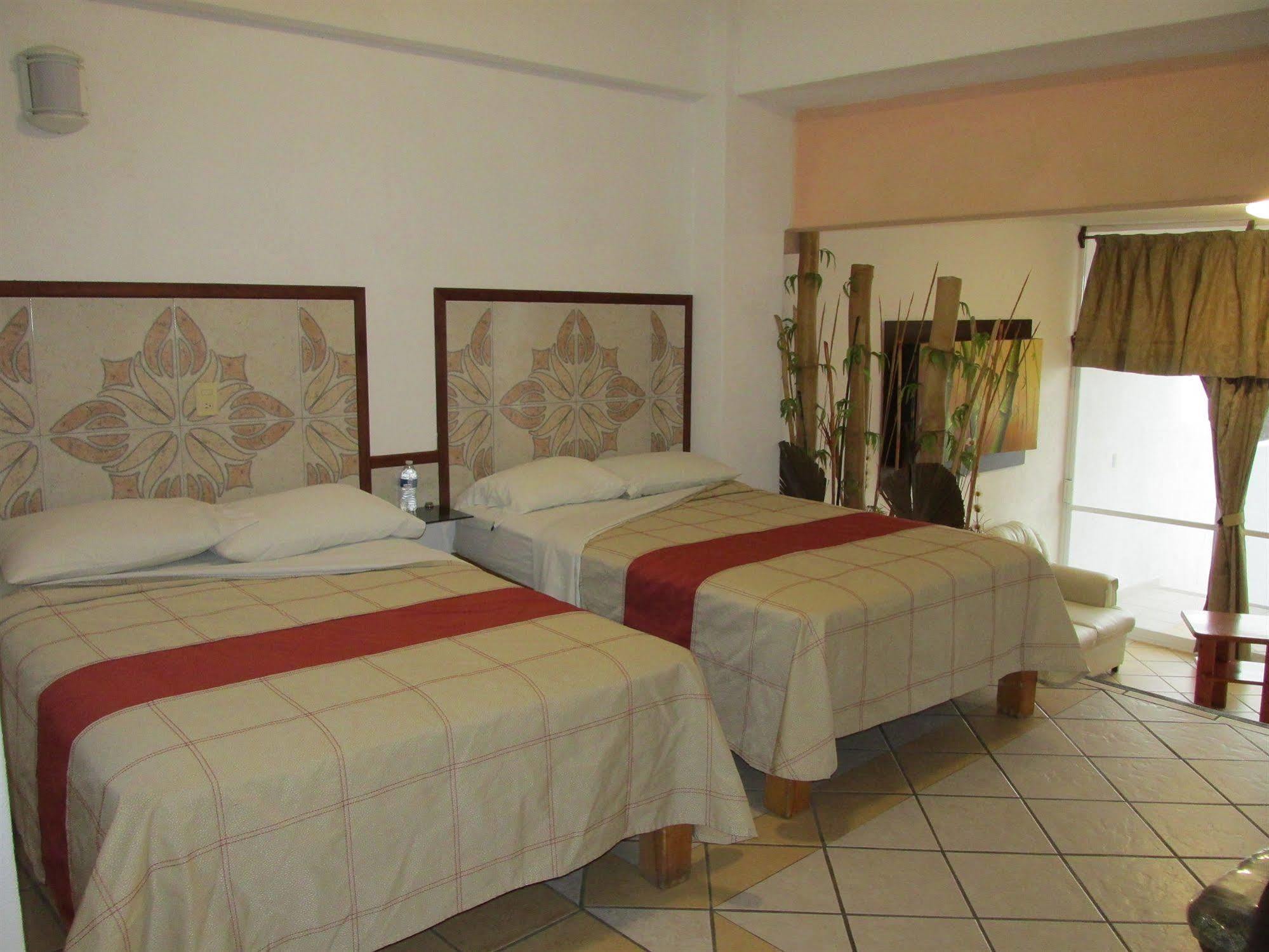 Hotel Albatros Manzanillo Exterior photo